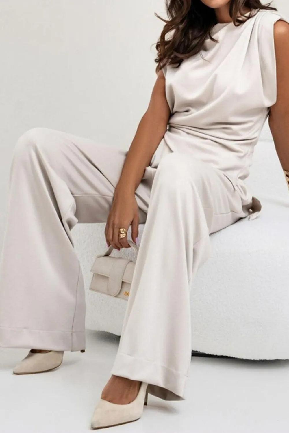 Round Neck Top and Pants Set - Which Mark