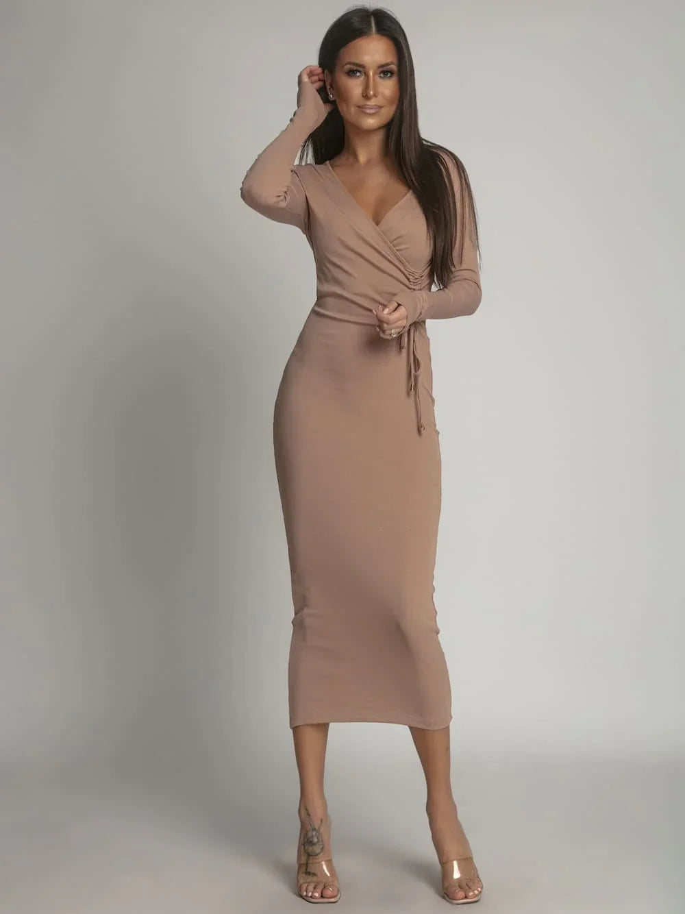 Fitted midi dress with ruffles cappuccino FG672 - Which Mark