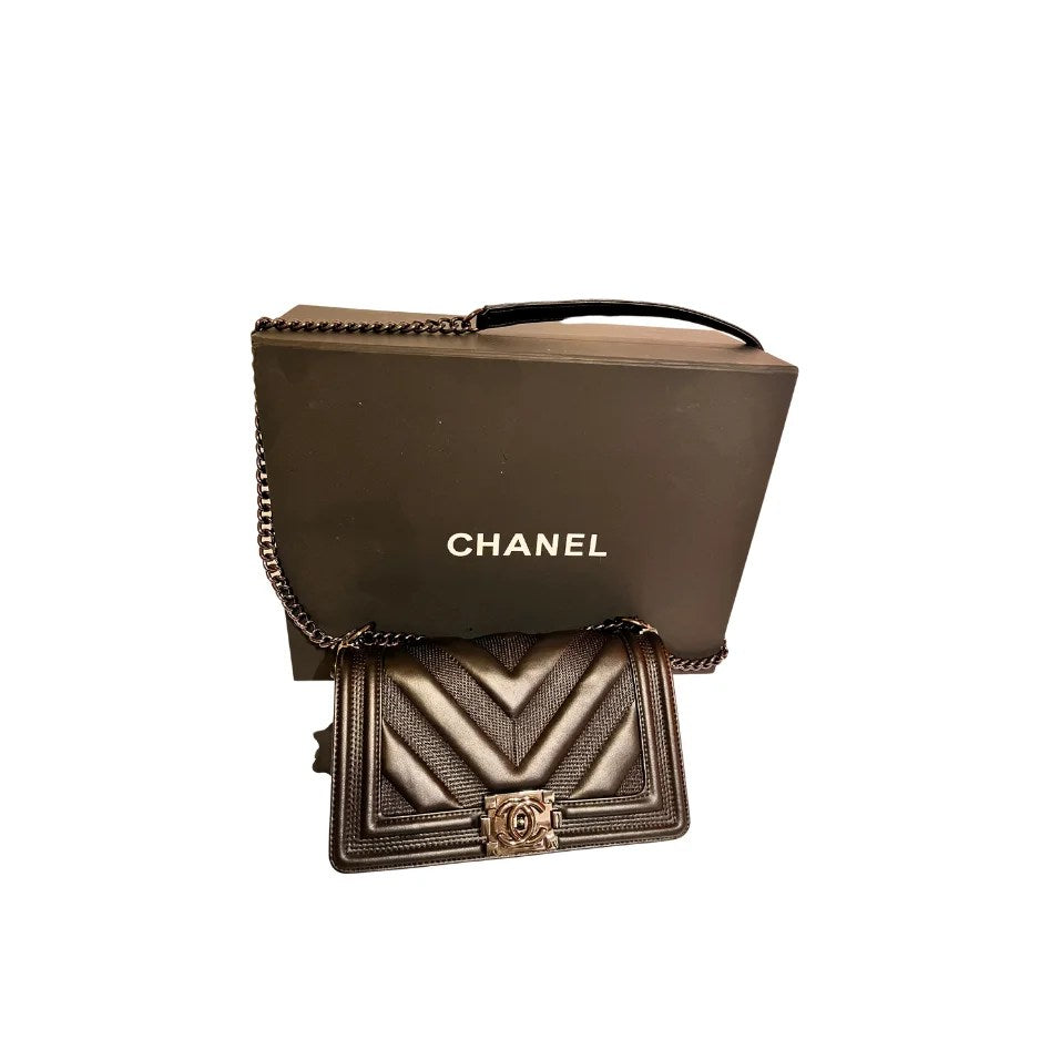 Luxury Chevron Quilted Flap Bag - Which Mark