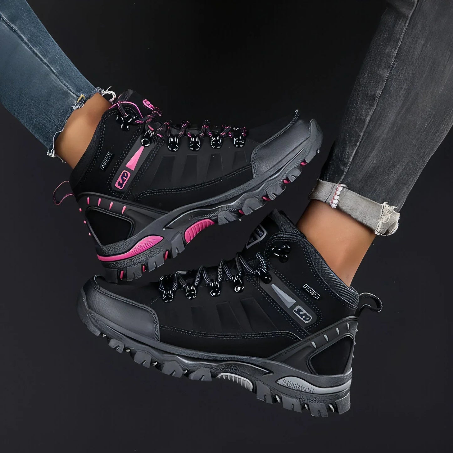 Plus Size Outdoor High-top Wear-resistant Mountaineering Women's Shoes - Which Mark