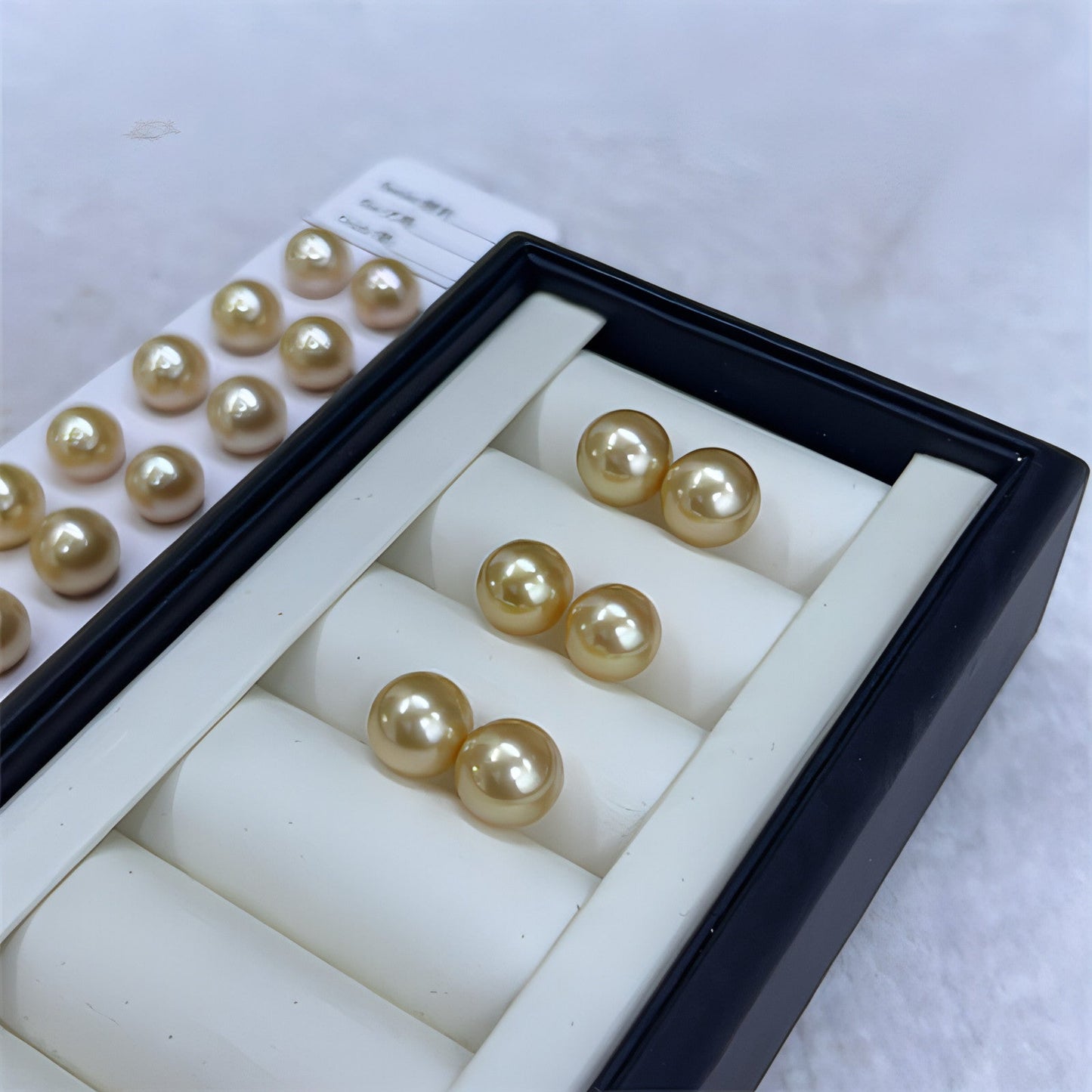 Seawater Nanyang Gold Pearl Ear Studs - Which Mark