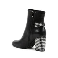 Carion Ankle Boot Black - Which Mark
