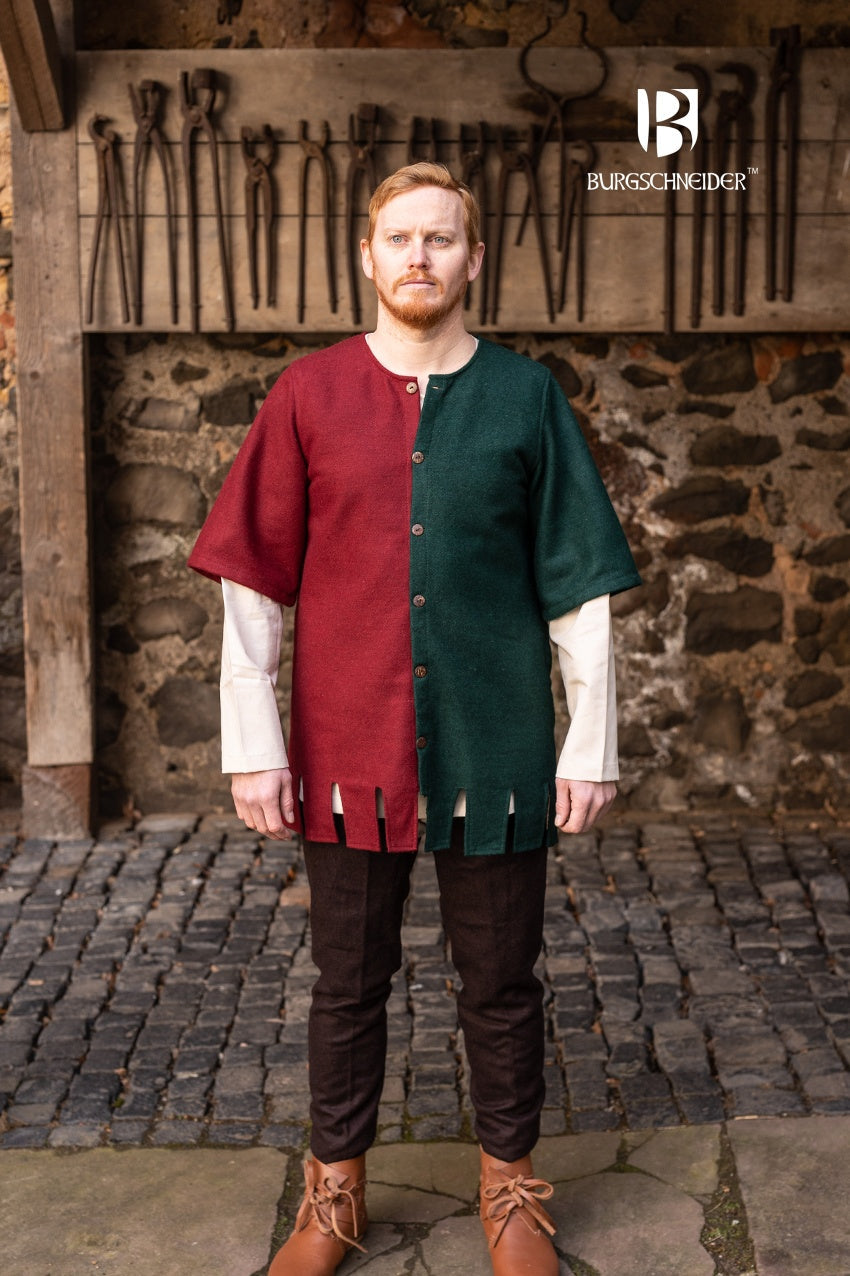 Left Side Surcoat Aleran Green - Which Mark