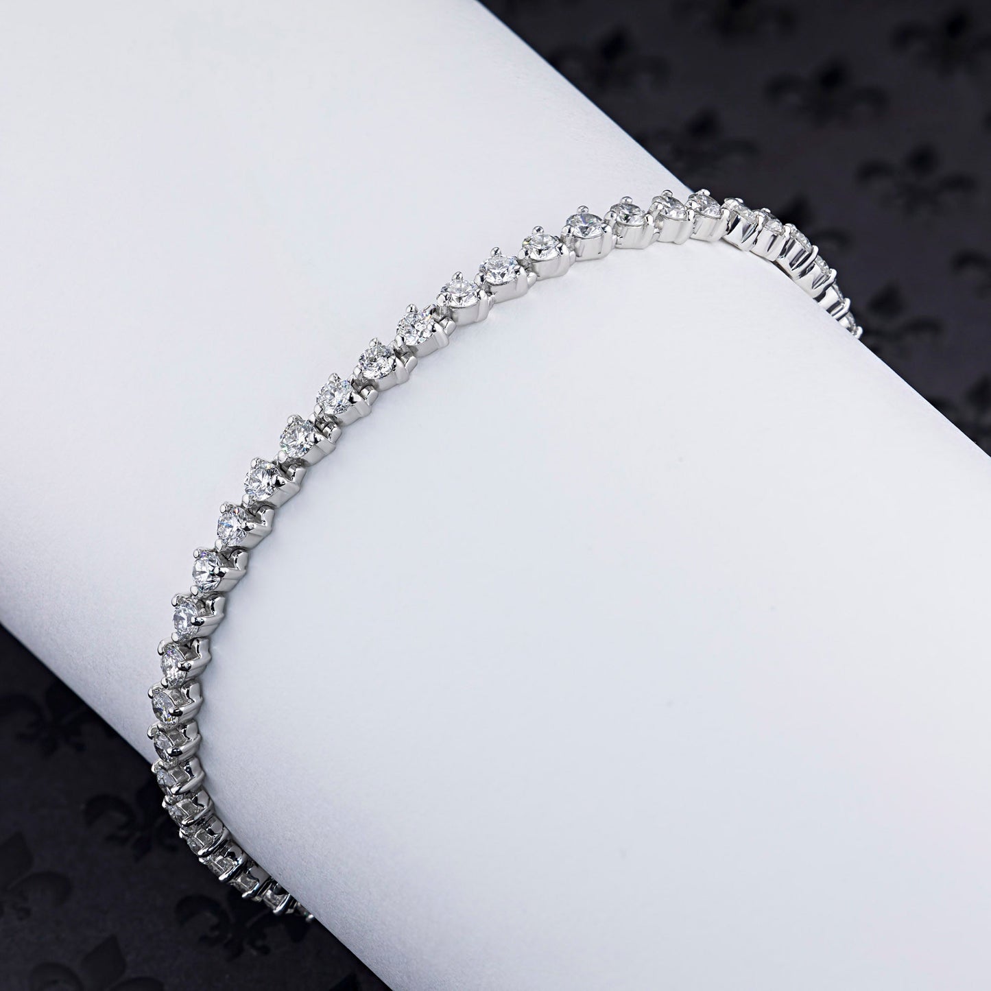 14K White Gold Bracelet with 46 Round-Cut Lab-Created Diamonds 3.241 - Which Mark