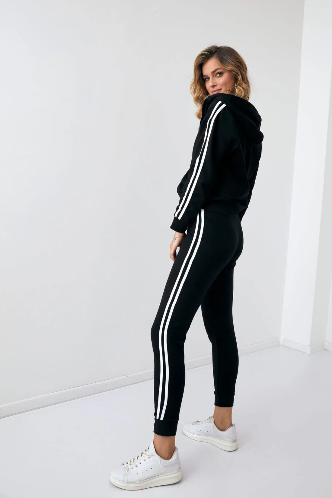 Women's tracksuit set with stripes, black FI713 - Which Mark