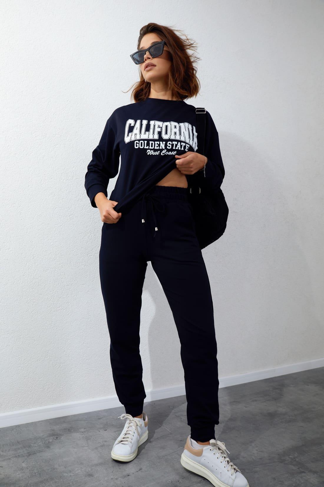 Women's tracksuit set with an application, navy blue FI728 - Which Mark