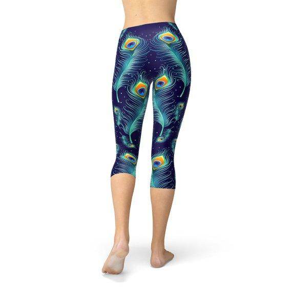 Blue Peacock Feathers Capri Leggings - Which Mark