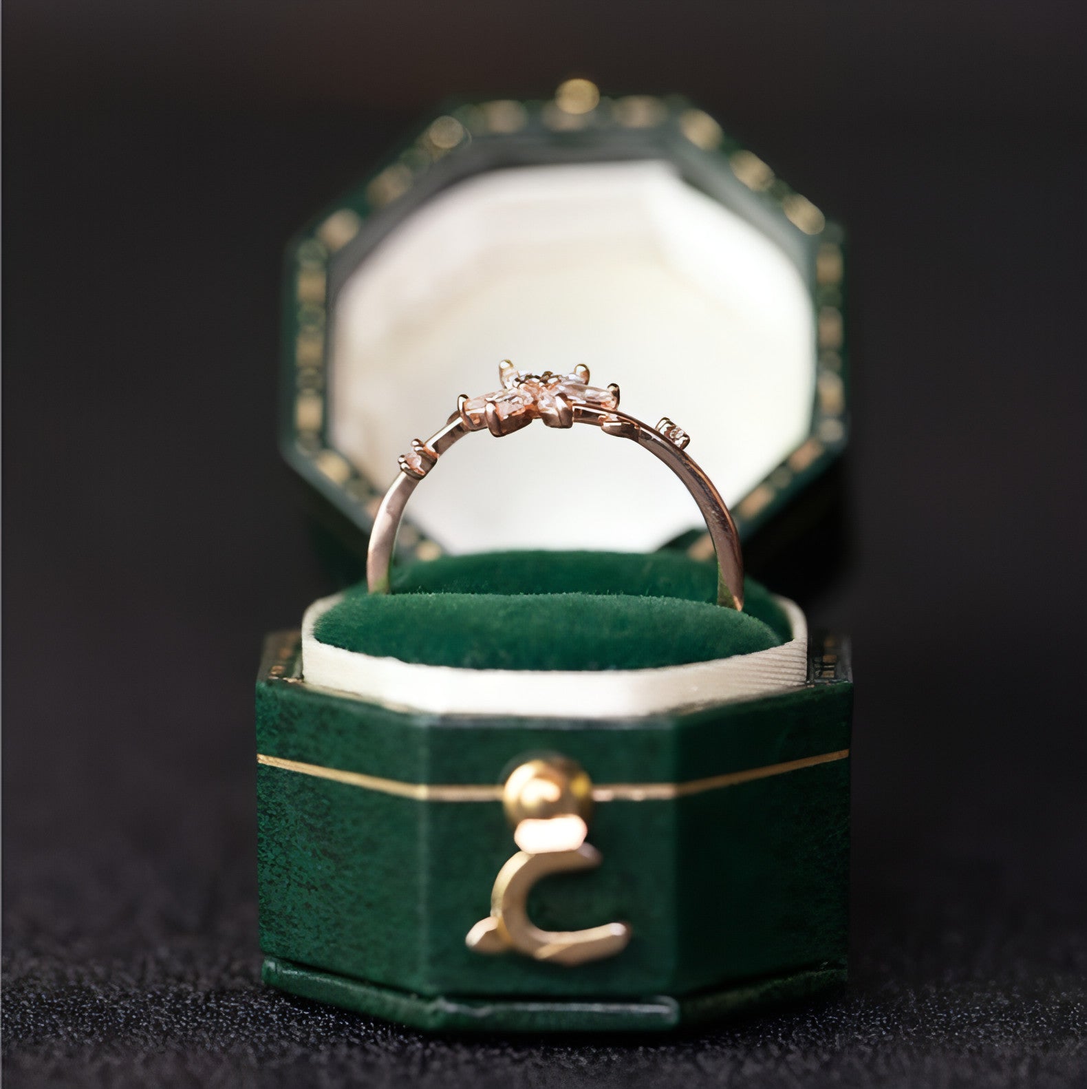 LuxeJewels™ – Art Deco Floral Diamond Ring in Gold & Platinum - Which Mark