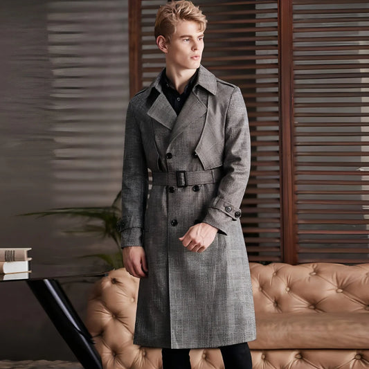 The Trenchcoat Is Over The Knee And Long Men - Which Mark