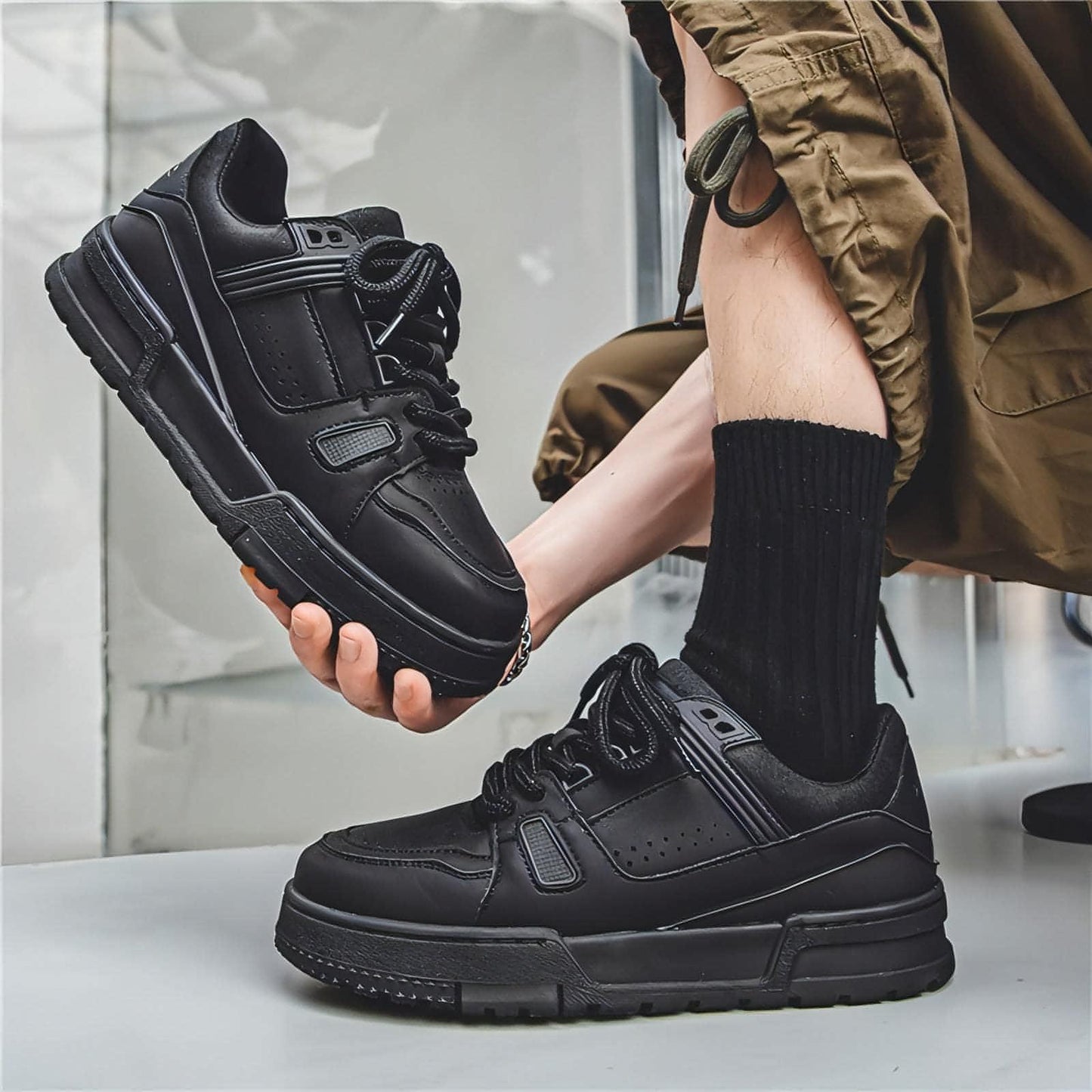 Black American Retro Platform Sports Board Shoes - Which Mark