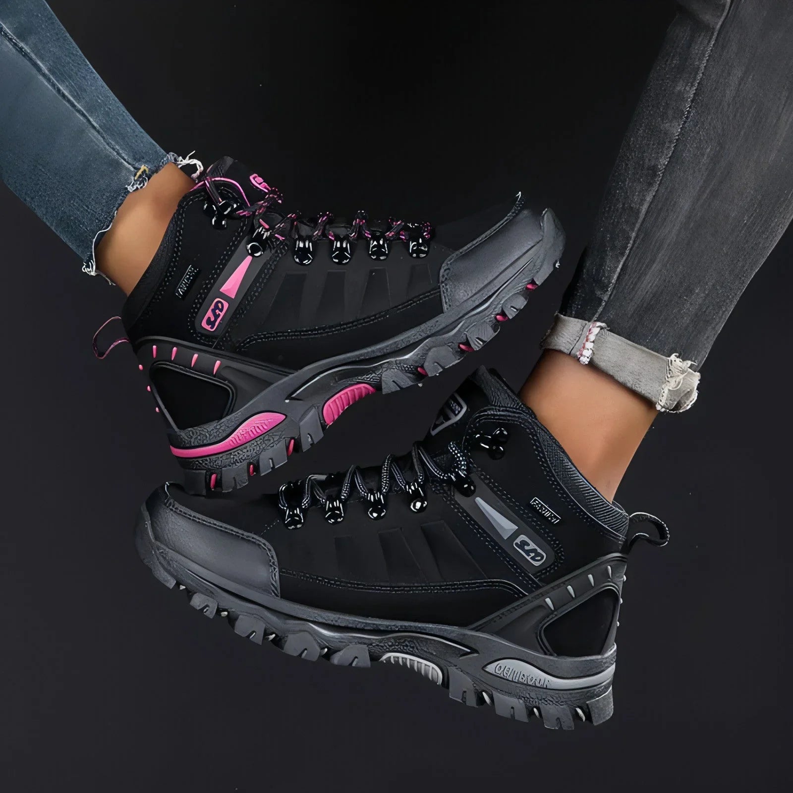 Plus Size Outdoor High-top Wear-resistant Mountaineering Women's Shoes - Which Mark