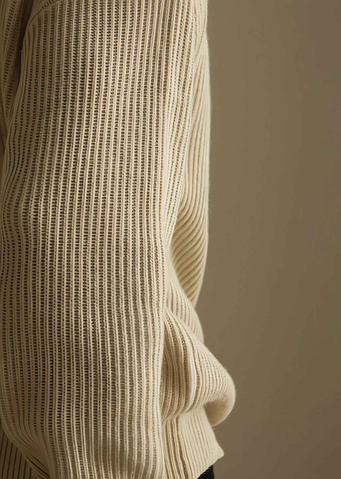 Lazy And Versatile Wool Turtleneck Half Loose Zip Sweater - Which Mark