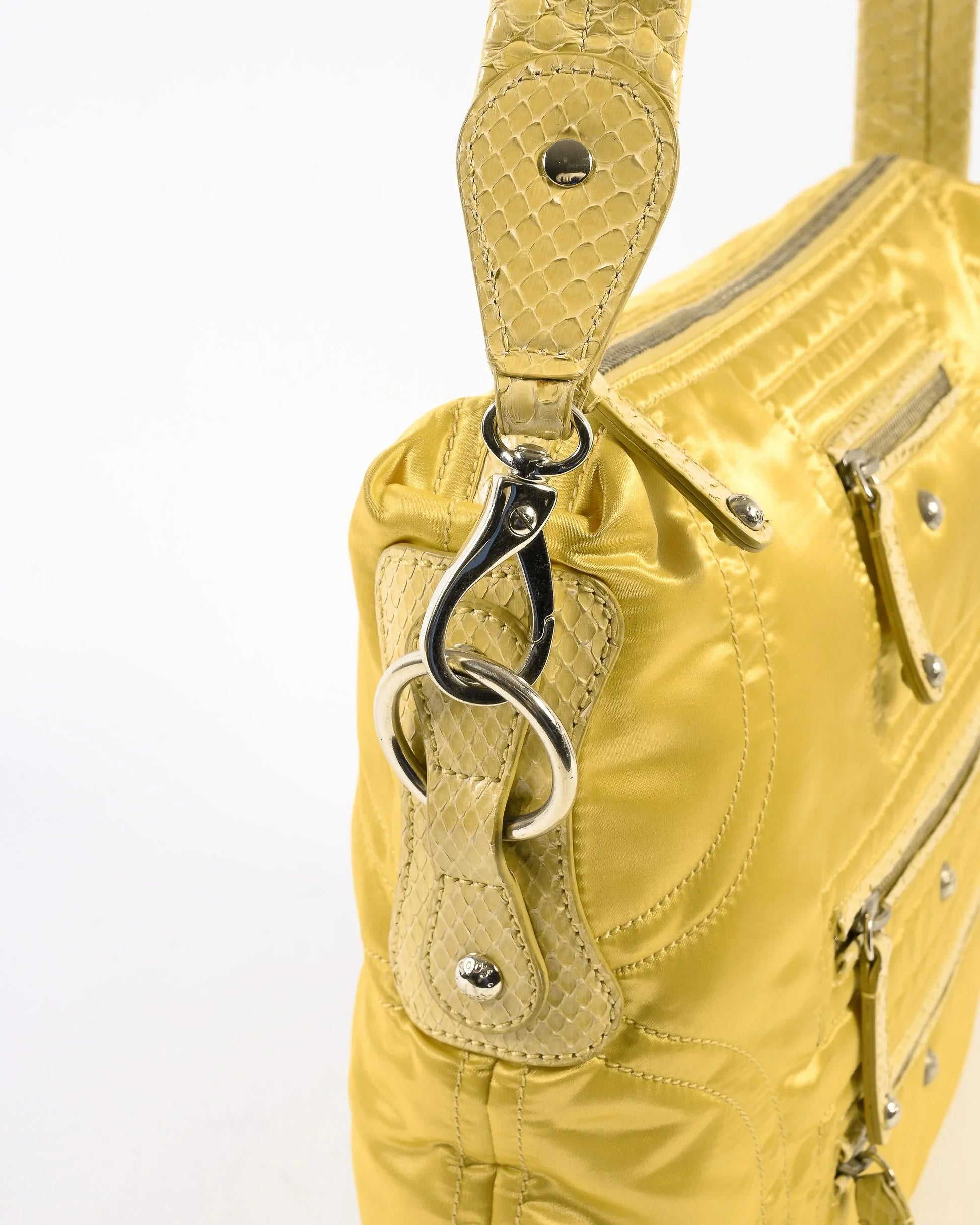 Tod's Womens Handbag WADBB3 201 YELLOW - Which Mark