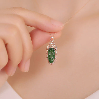 18K Gold Inlaid Emerald Necklace with Diamond Details - Which Mark