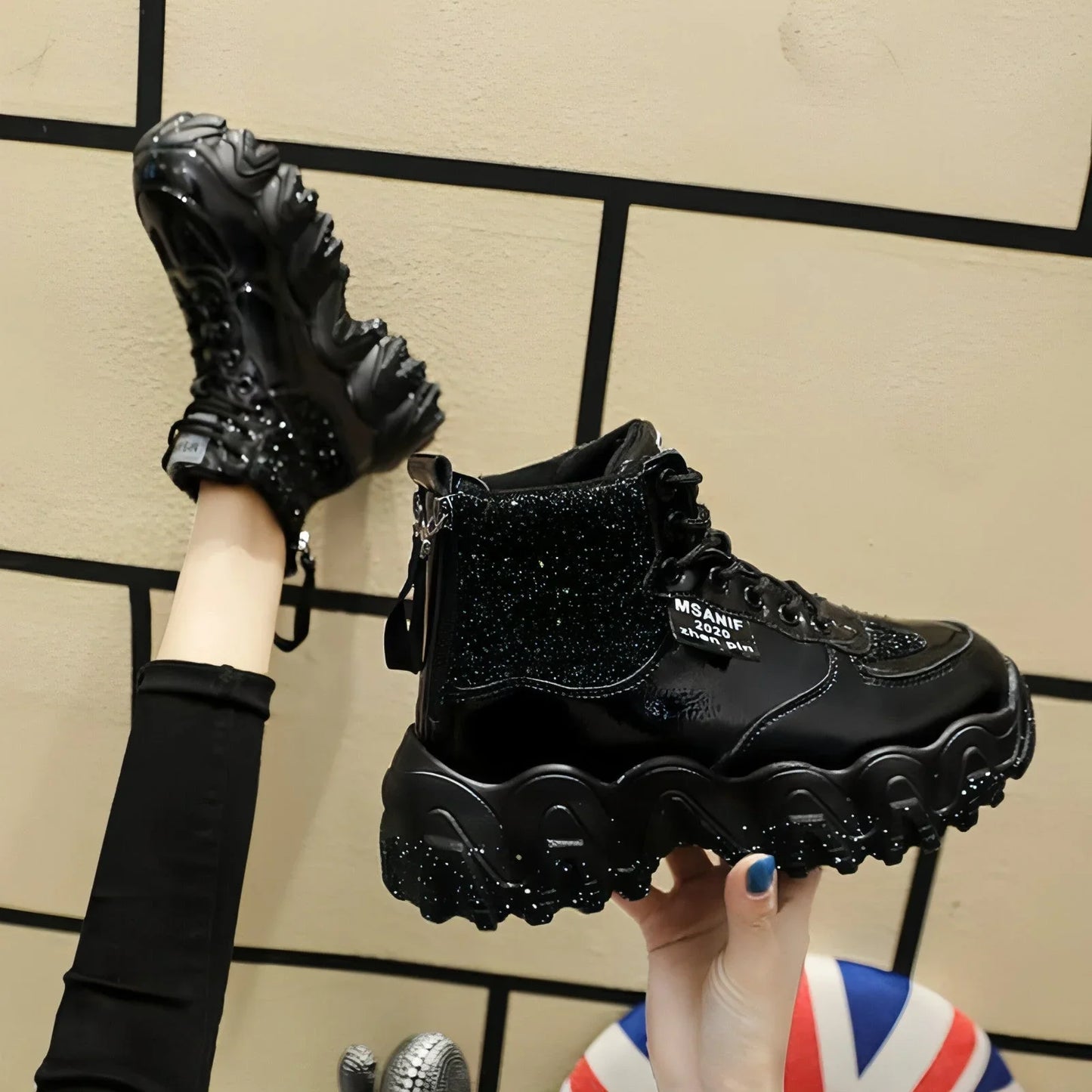 Big wavy snowflake daddy shoes women - Which Mark
