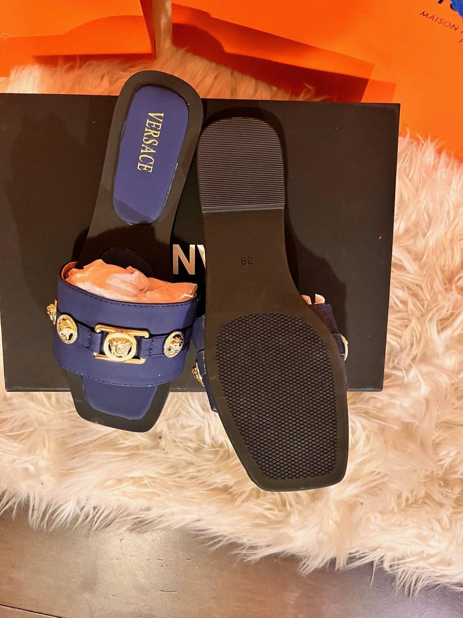 Fashion Flat Sandals - Which Mark