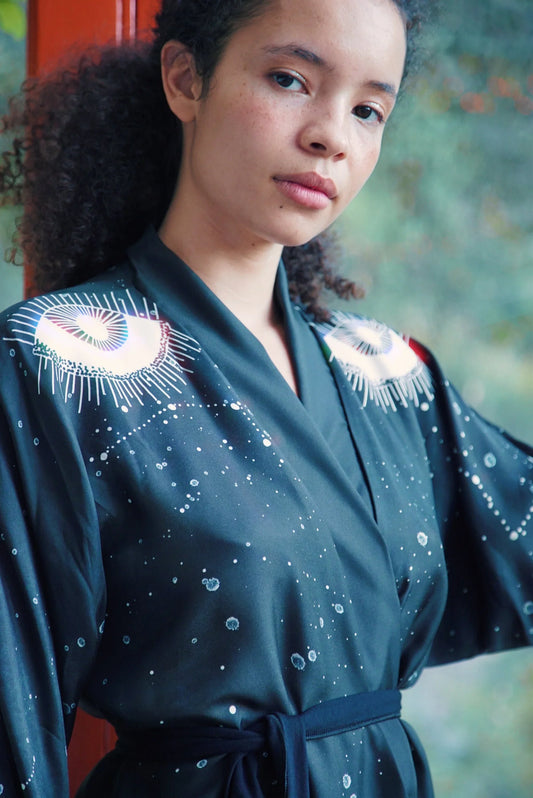 The Royal Robe - Which Mark