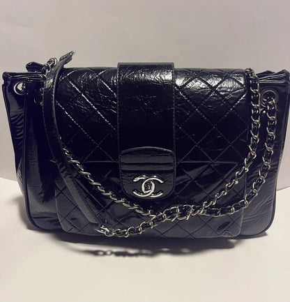 Lux handbag with Silver Chain Handle - Which Mark