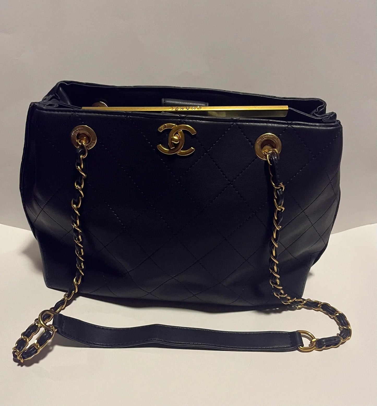 Tote Gold Chain Metal Shoulder Bag - Which Mark