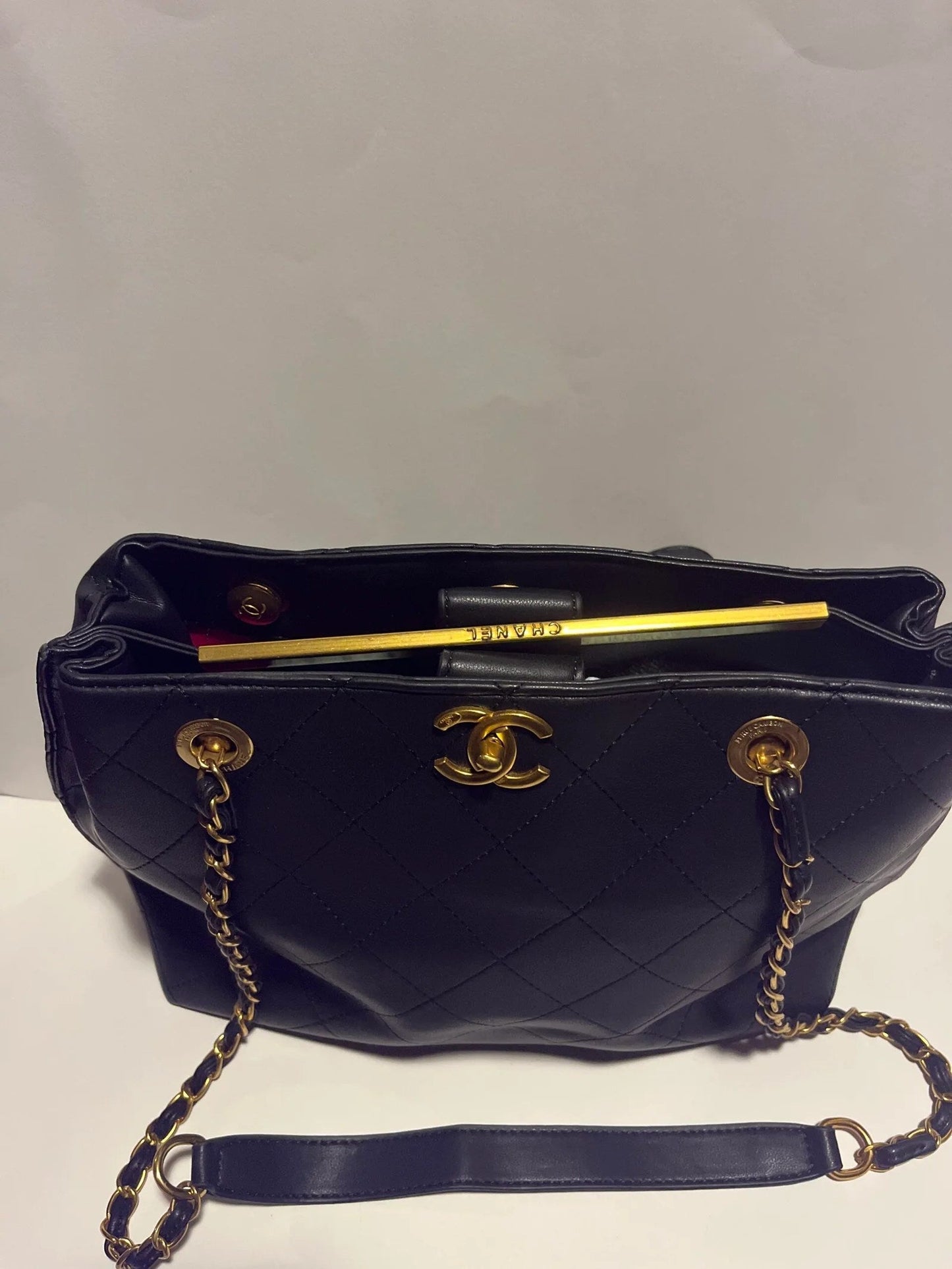 Tote Gold Chain Metal Shoulder Bag - Which Mark