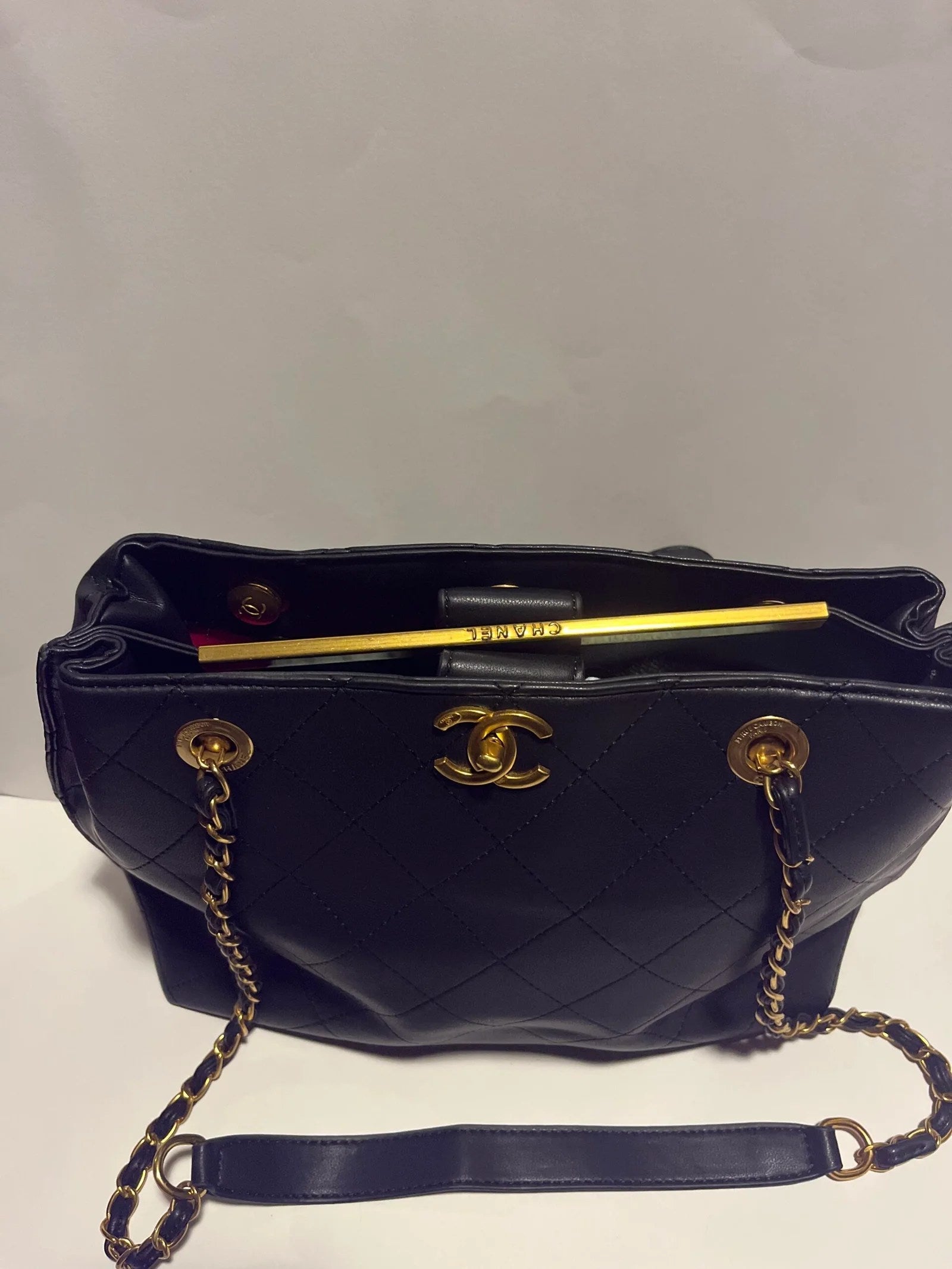 Tote Gold Chain Metal Shoulder Bag - Which Mark