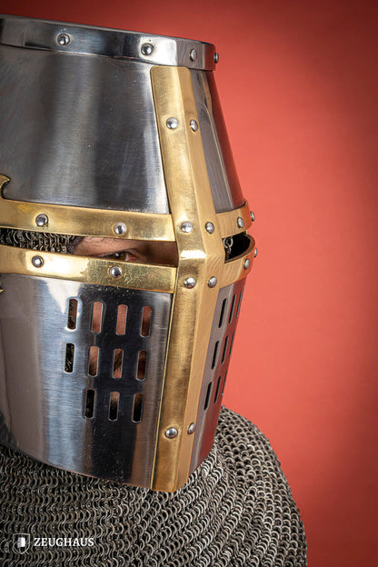 Crusader Great Helmet 1,6mm with Brass - Which Mark