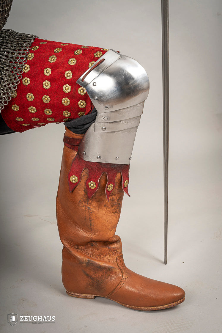 Splinted Leg Armour Suede Leather Red - Which Mark