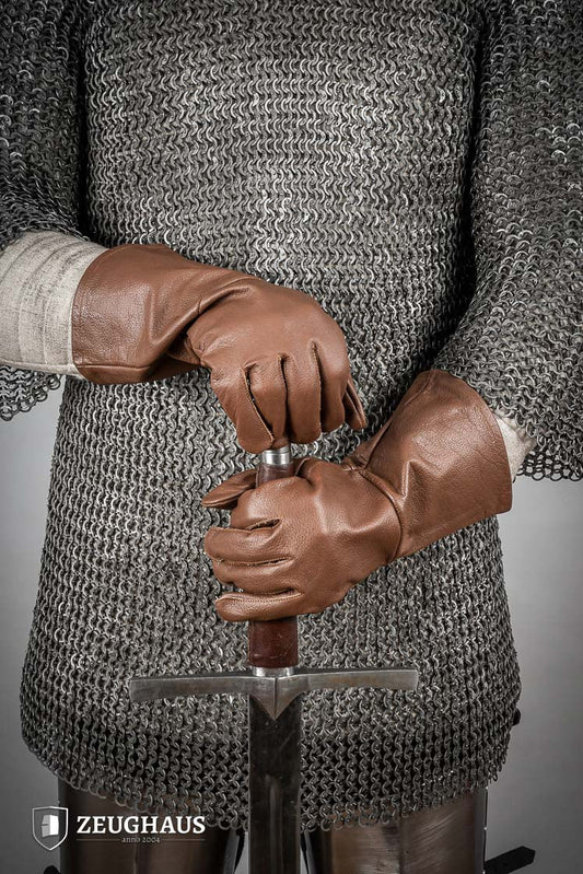 Historical Leather Gloves Brown - Which Mark