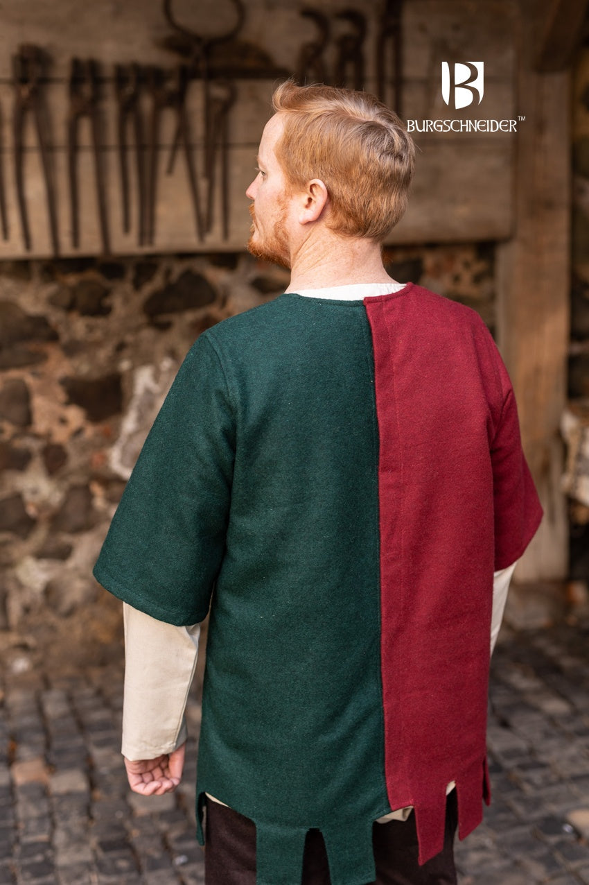 Left Side Surcoat Aleran Green - Which Mark