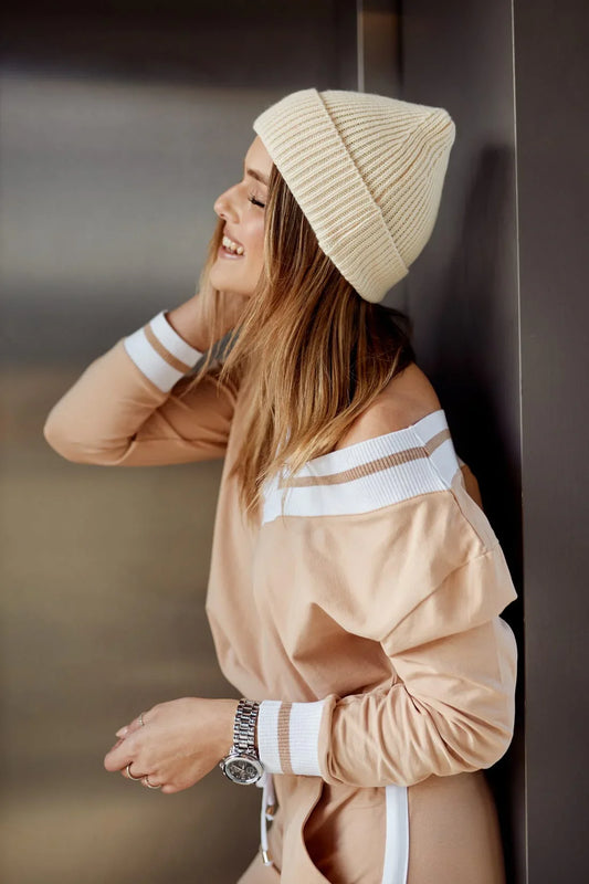 Women's cap, light beige, C74 - Which Mark