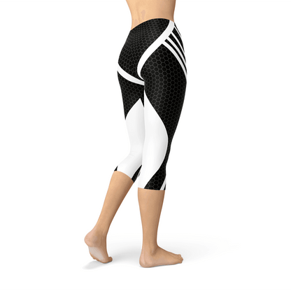 Womens Black Venom Capri Leggings - Which Mark