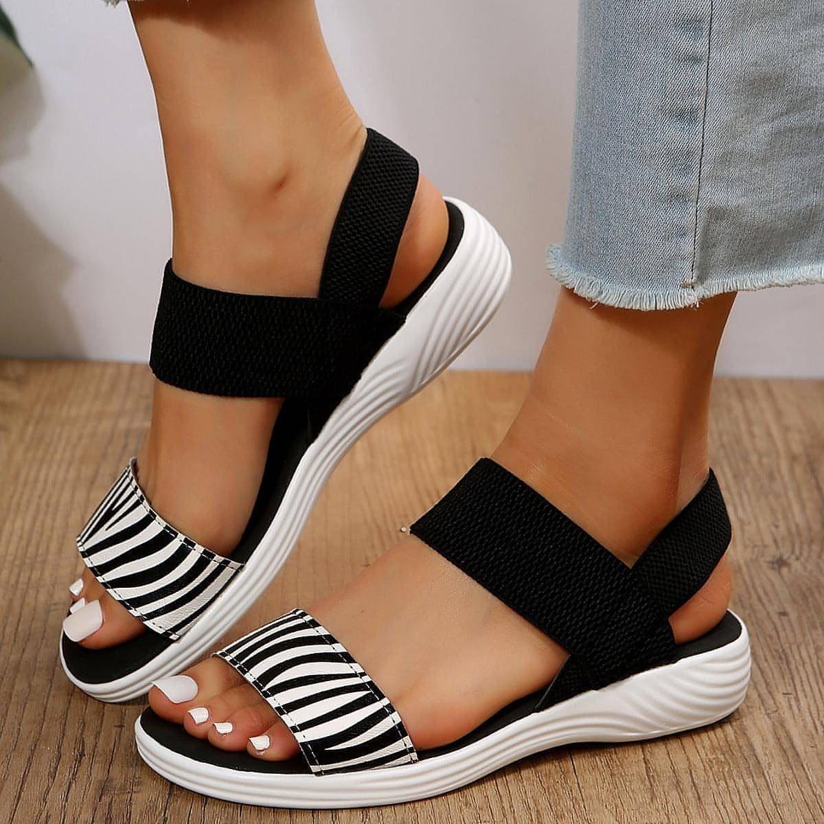 Houndstooth Striped Flat Casual Shoes - Which Mark