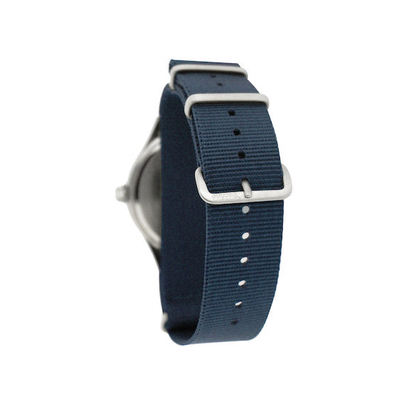 39.5mm field quartz watch with nylon 6 strap in navy blue colour - Which Mark