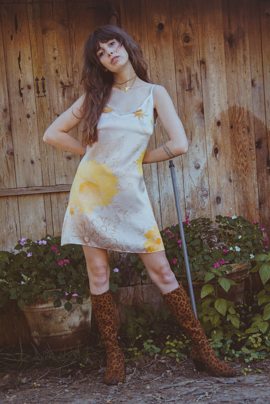 Vela Silk Dress in Flower Constellation - Which Mark