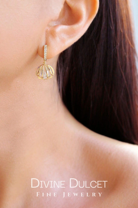 24 Karats Sea Shell Cubic Zirconia Hoops - Which Mark