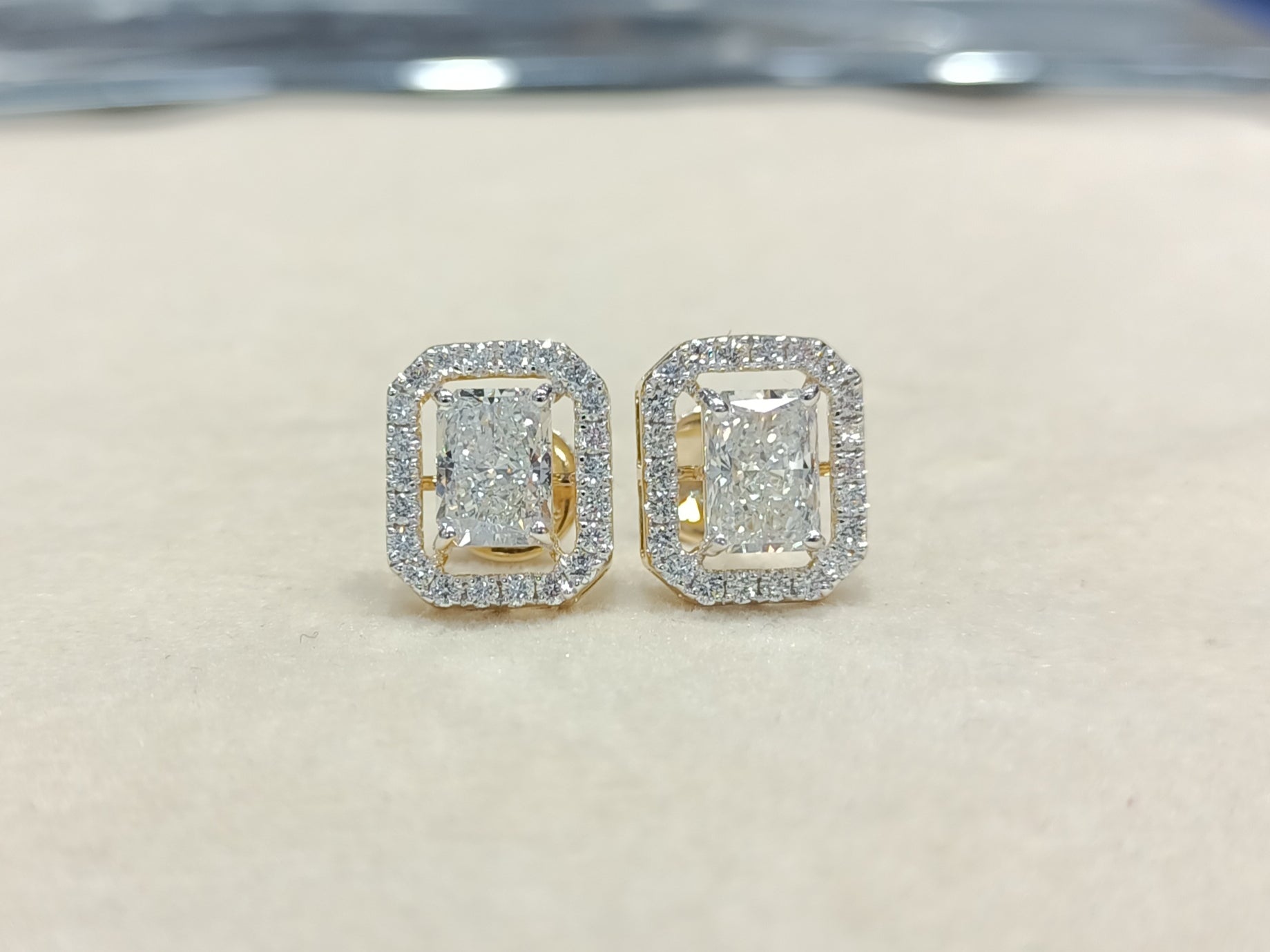 Lab-Grown Diamond Radiant Shape Halo Earring – LE0019 - Which Mark