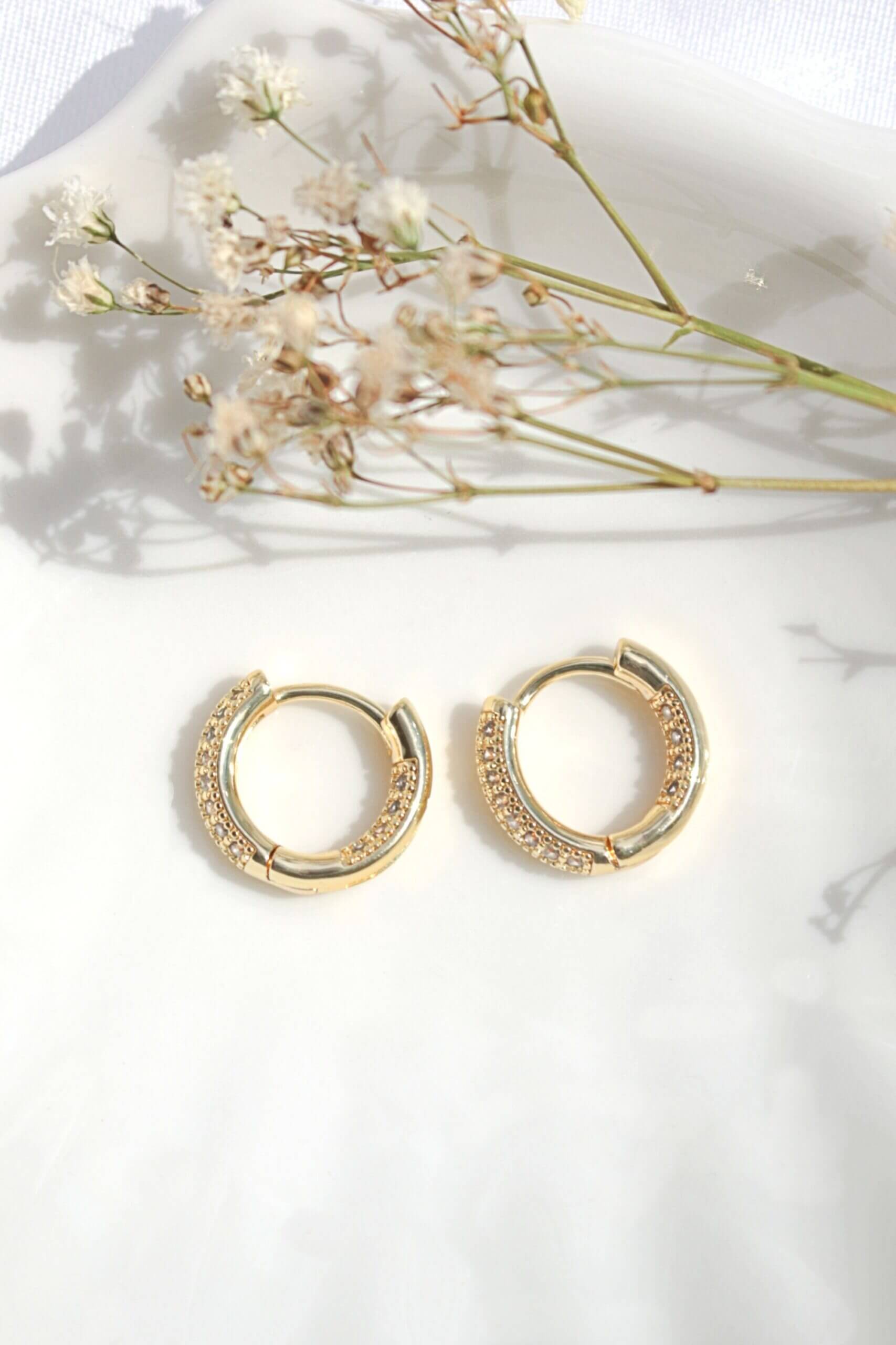 24 Karats Cubic Zirconia Hoops - Which Mark
