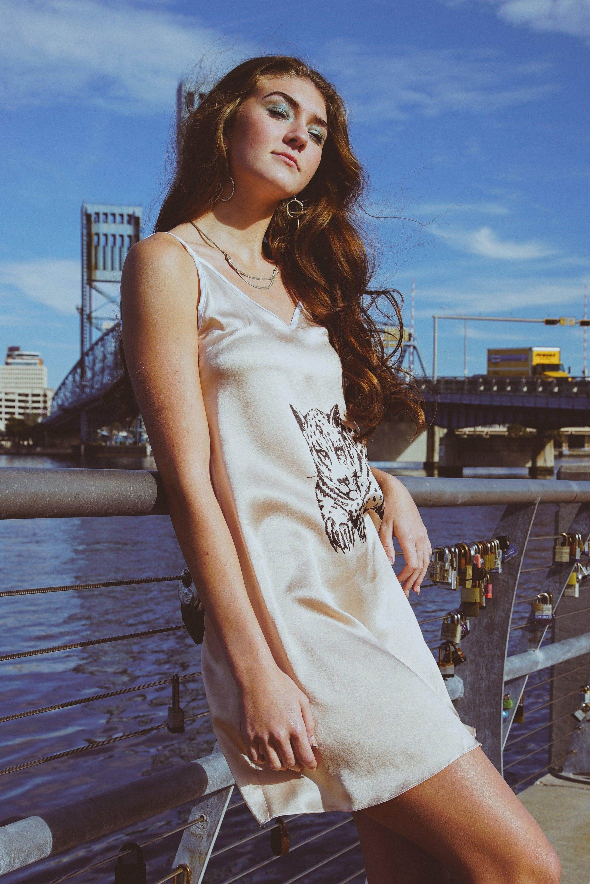 Vela Silk Dress in Lounging Jaguar - Which Mark