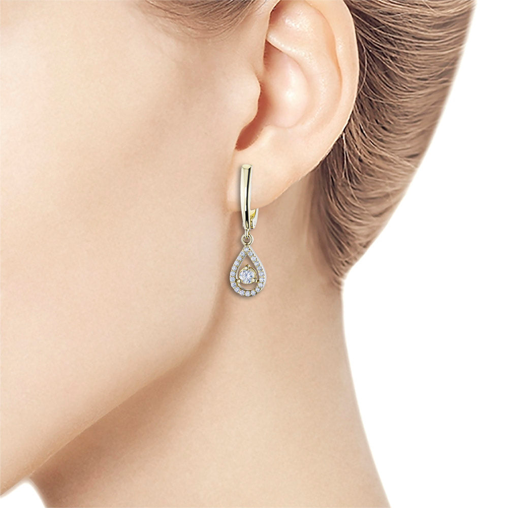 14K Yellow Gold Earrings with 42 Round-Cut Lab-Created Diamonds 1.159 - Which Mark