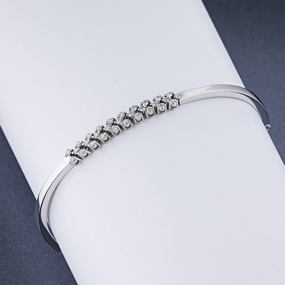14K White Gold Bracelet with 28 Round-Cut Lab-Created Diamonds 0.571 - Which Mark
