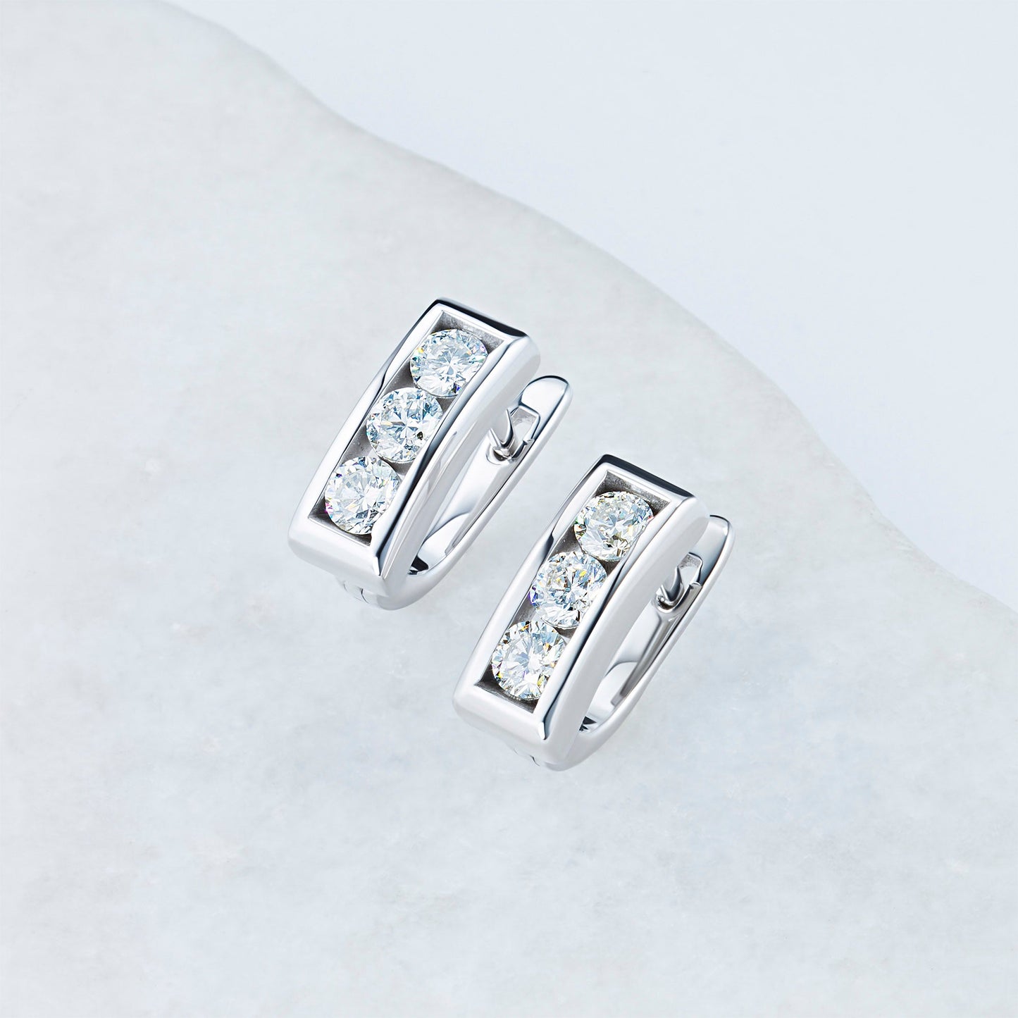14K White Gold Earrings with 6 Round-Cut Lab-Created Diamonds 0.851 - Which Mark