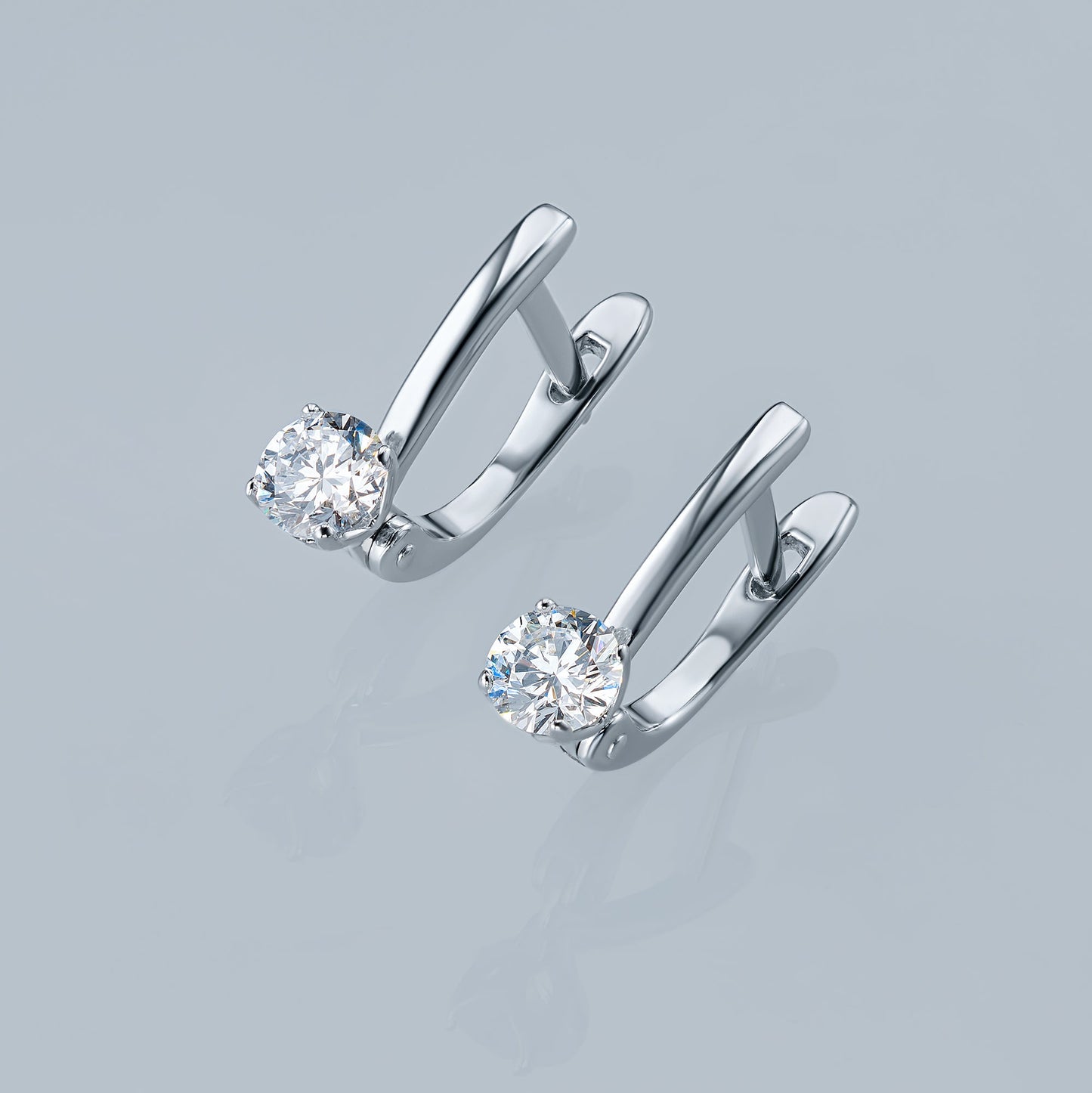 14K White Gold Earrings with 2 Round-Cut Lab-Created Diamonds 0.7 - Which Mark