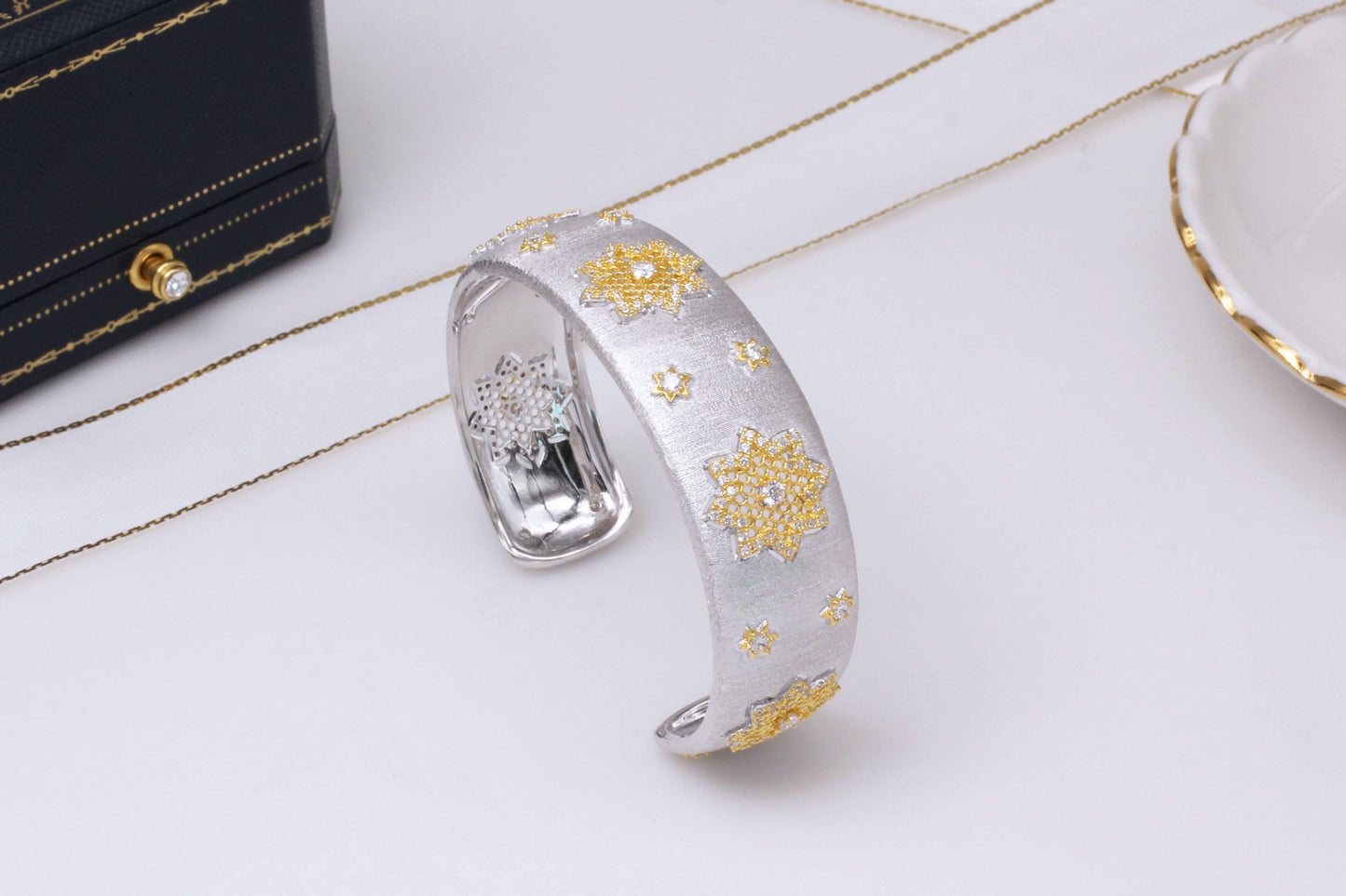 925 Silver Gold Plated Divided Snowflake Bracelet - Which Mark