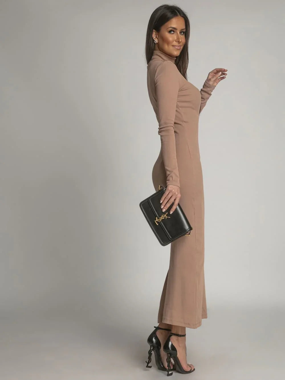 Cotton fitted maxi dress with cappuccino turtleneck FG680 - Which Mark