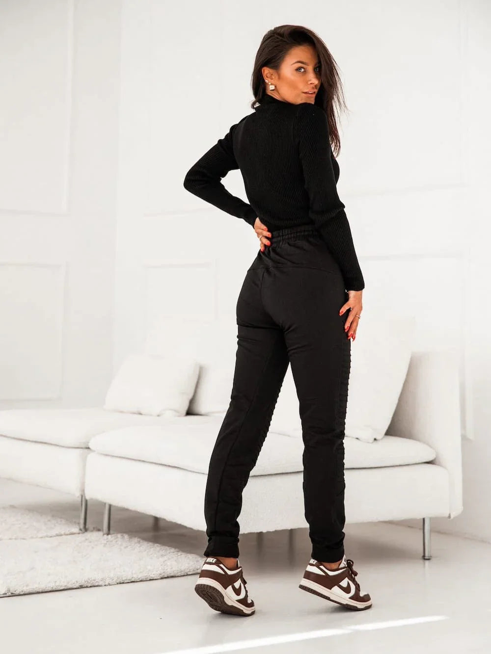 Women's sweatpants with stitching, black FI732 - Which Mark