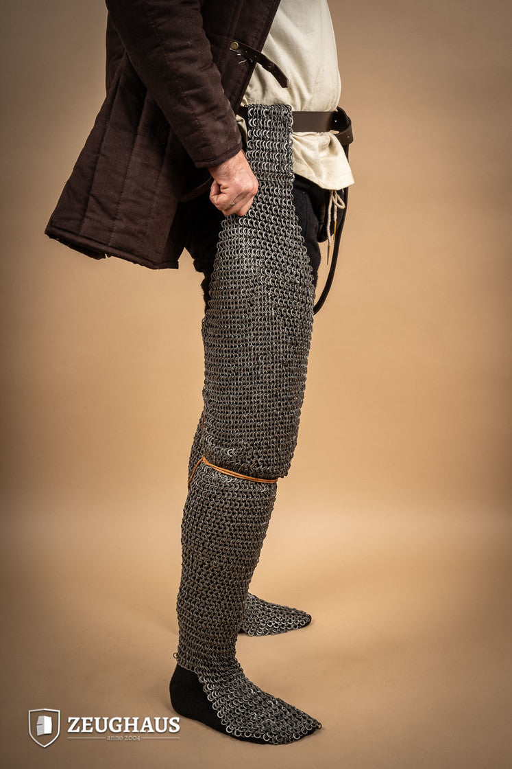 Chainmail Chausses Flatring Wedge Riveted 9mm Steel Oiled - Which Mark